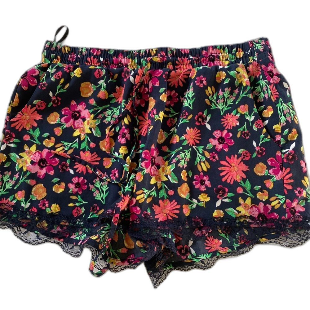 Mine Shorts with Lace Size Women's M floral pocket pull-on - Picture 1 of 4